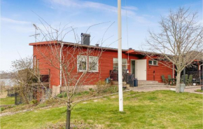 Awesome Home In Huskvarna With House Sea View